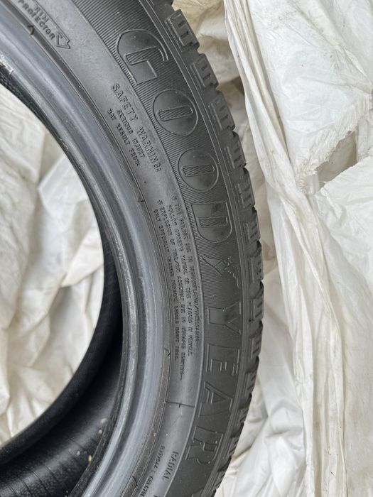 Goodyear efficient grip SUV 235/50 R19