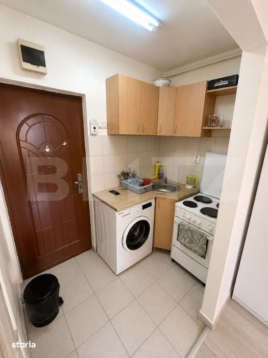 Garsoniera de vanzare, 21 mp, etaj 2, zona Iris