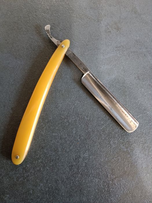 Brici anii 20 Heinrich Boker