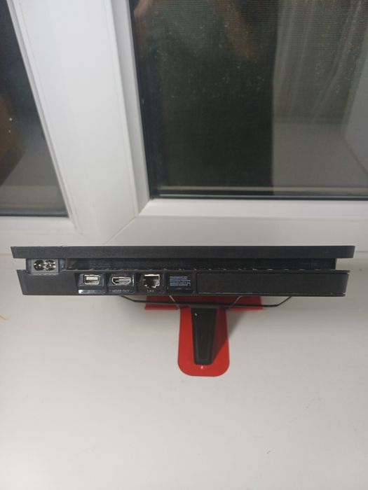 Ps4 slim 500gb в хорошем состоянии
