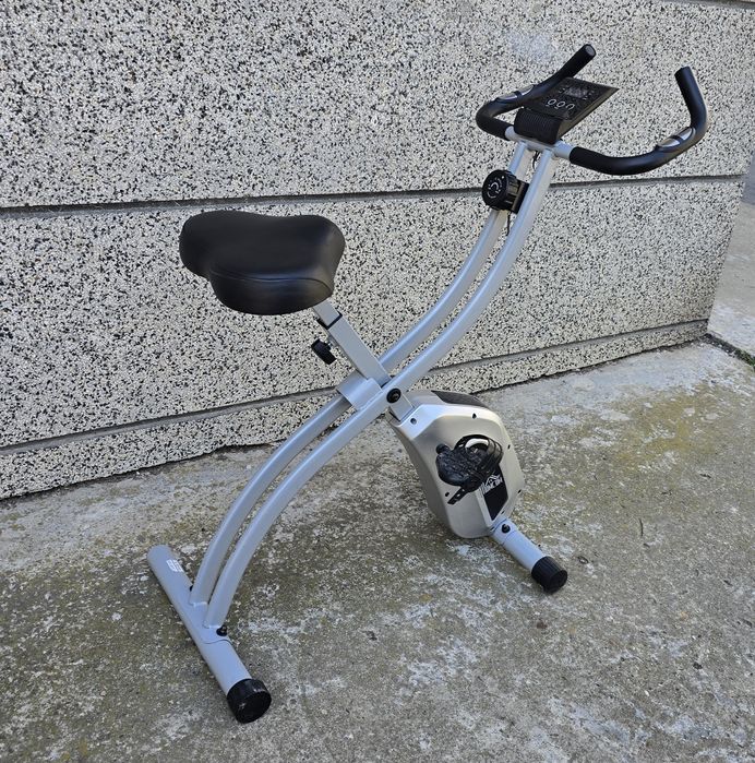 Велоергометър в 8 скорости на натоварване и дисплей