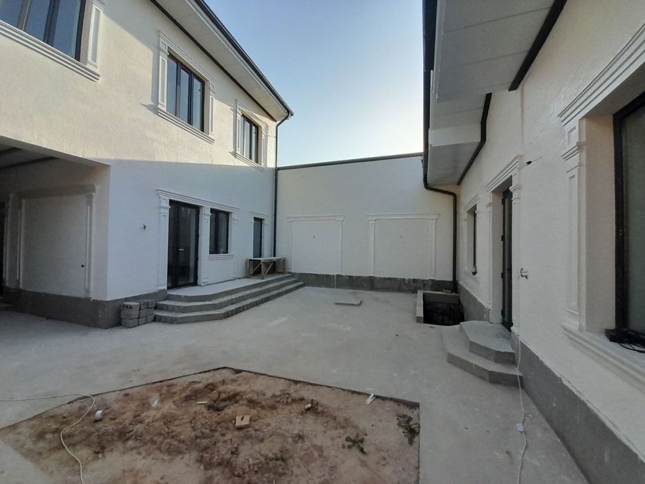 Uy sotiladi 2.4sotix