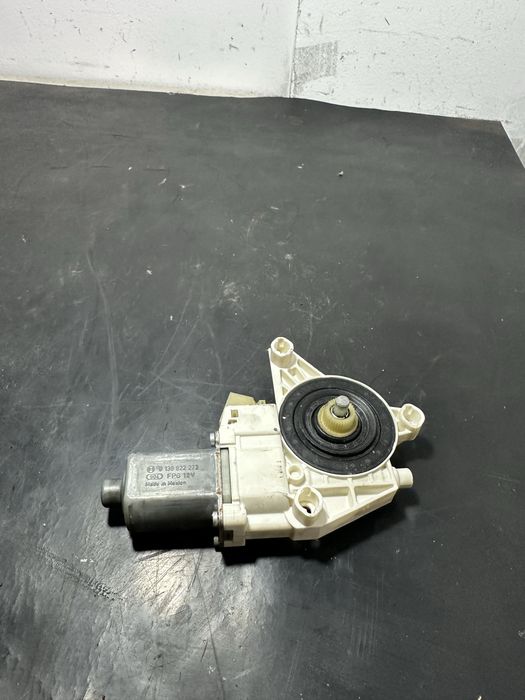 Motoras macara geam stanga fata Mercedes ML W164 ML320 ML350 ML300