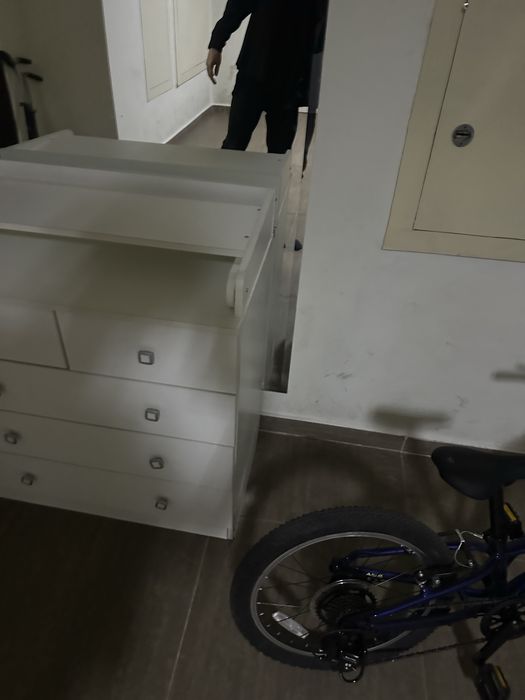 Камод белый, чистый