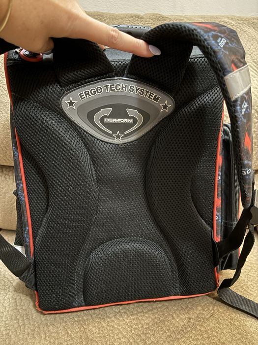 Раница за училище