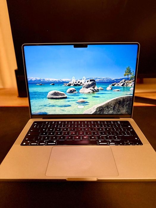Лаптоп Apple MacBook Pro M1 Pro 14 2021. Перфектен.