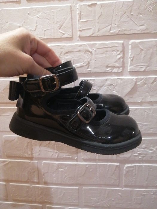 Шикарные туфли для девочки