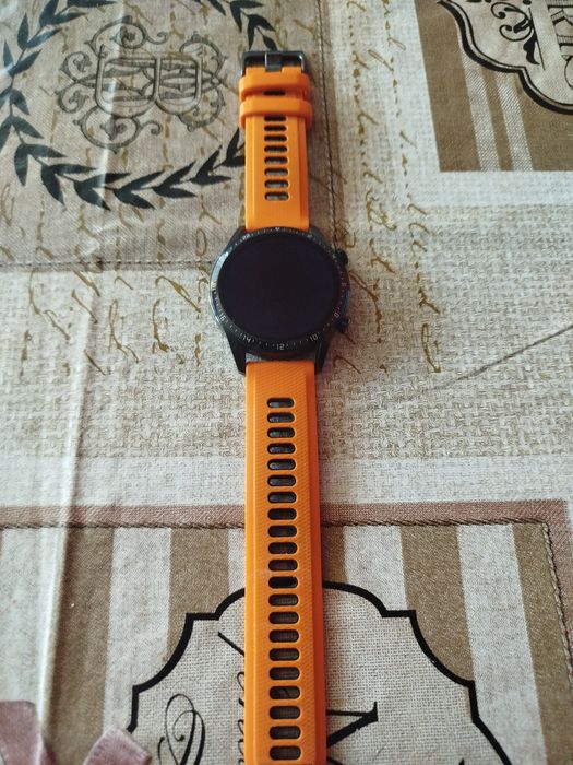 смарт часовник Huawei GT2