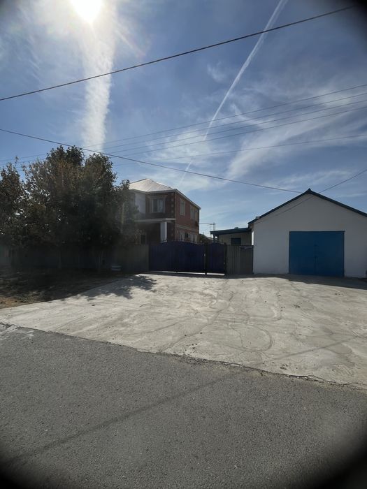 Екі қатарлы үй сатылады