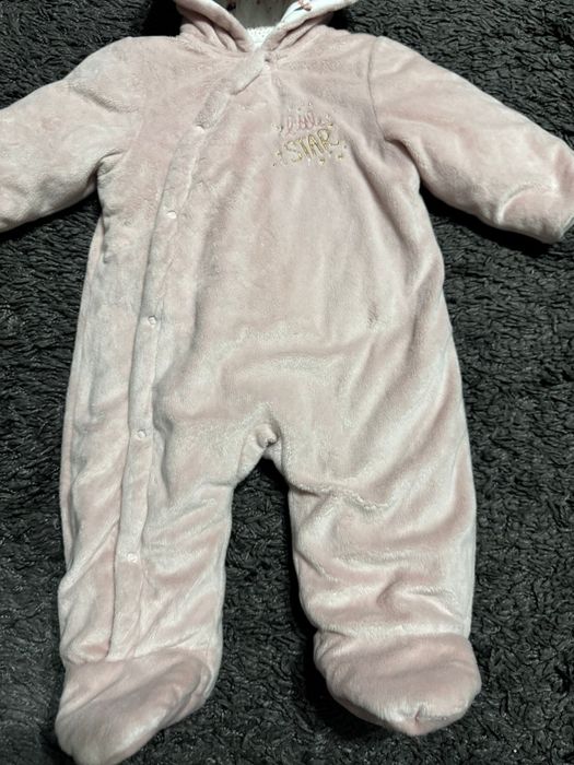 Salopeta Minnie Mouse marimea 74 impecabila