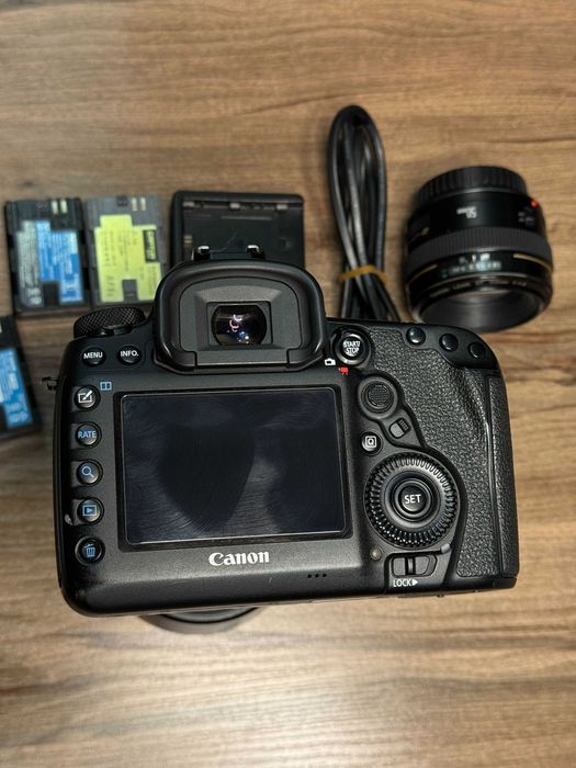 Klinikada ishlagan Canon mark 4 sotiladi