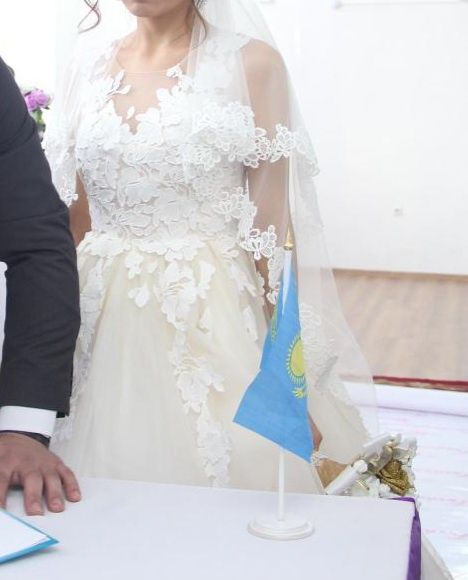 Продам свадебное платье