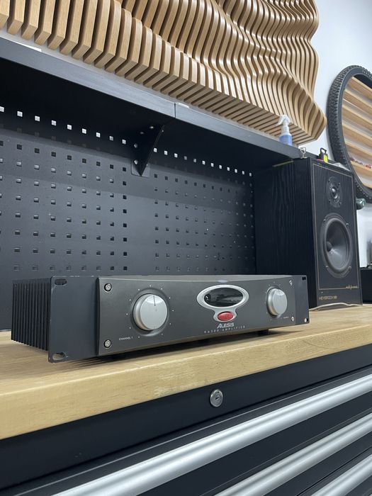 Amplificator studio alesis ra 300