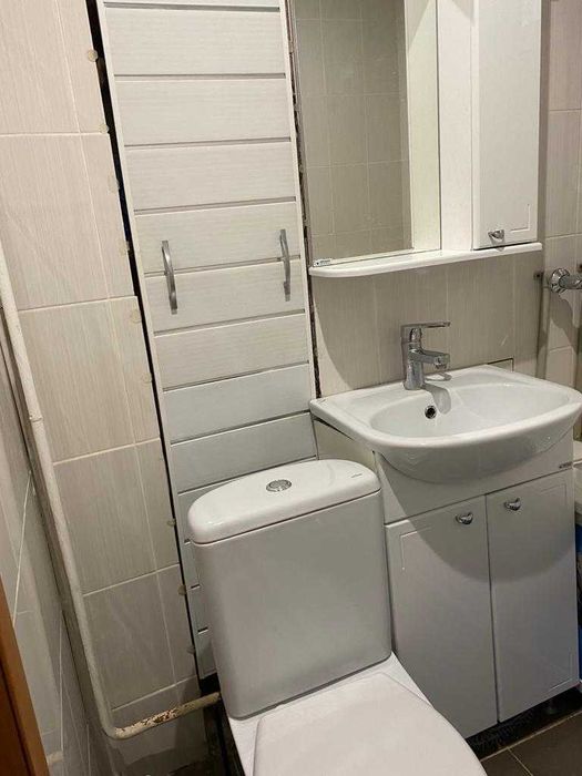 продам 2-х ком. квартиру в центре города