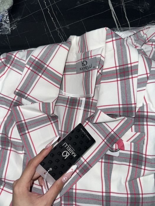 Женский Костюм .