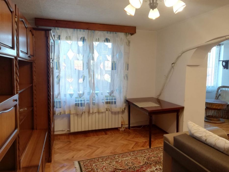 Apartament 3 camere de inchiriat