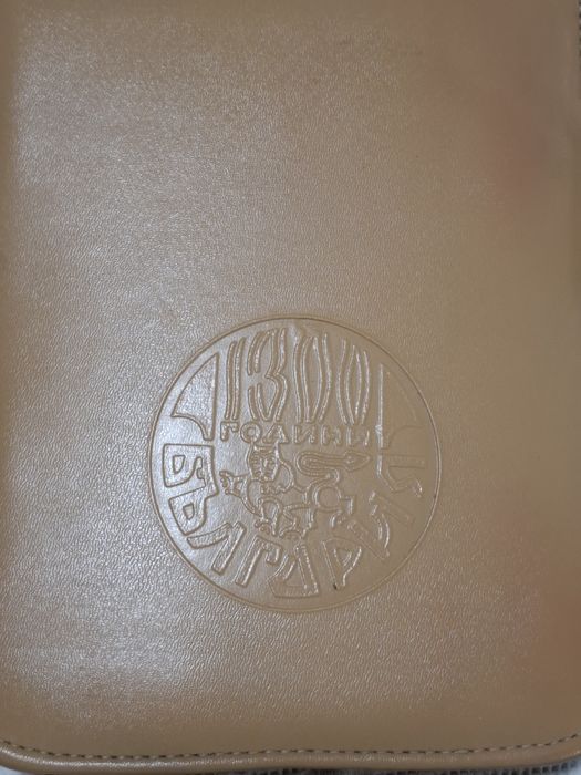 Продавам стар сервиз вилици,лъжици и ножове