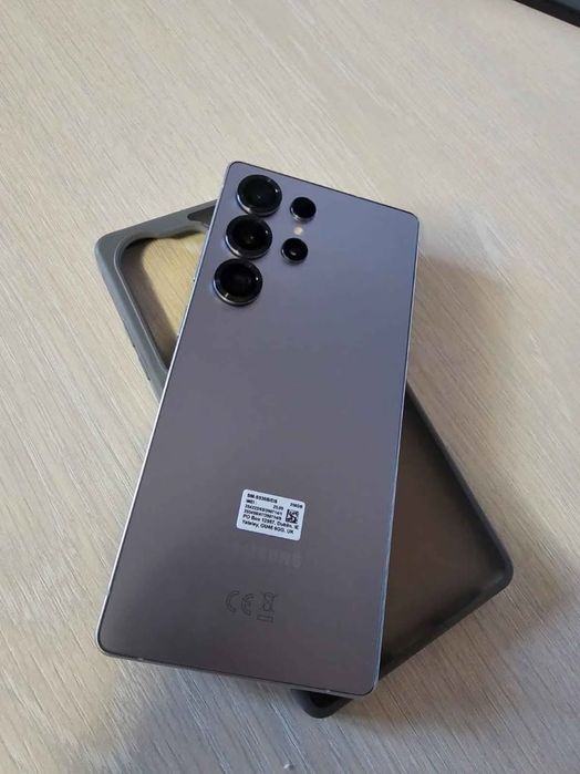 Samsung S 25 Ultra 256 gb .