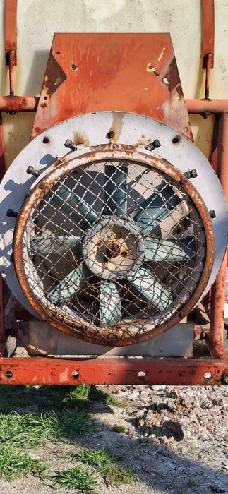 Вентилаторна пръскачка