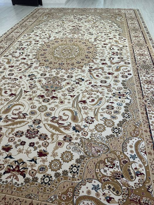 продаётся ковёр 3х5