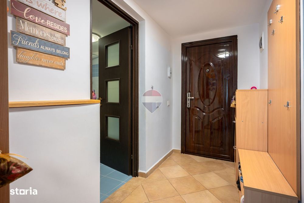 Apartament cu 3 camere, parcare, curte si spațiu depozitare în Sacele