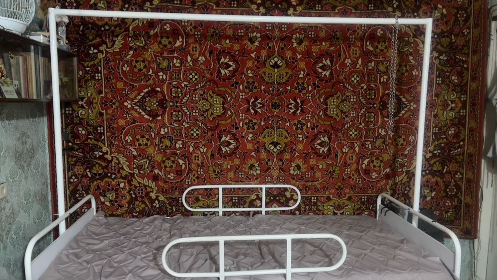 Продается медицинская функциональная кровать.