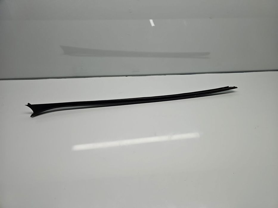 Ornament parbriz stanga AUDI Q3 (8UB) [Fabr 2011-2018] 8U0854327