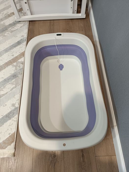 Продам ванночку и два развивающих коврика