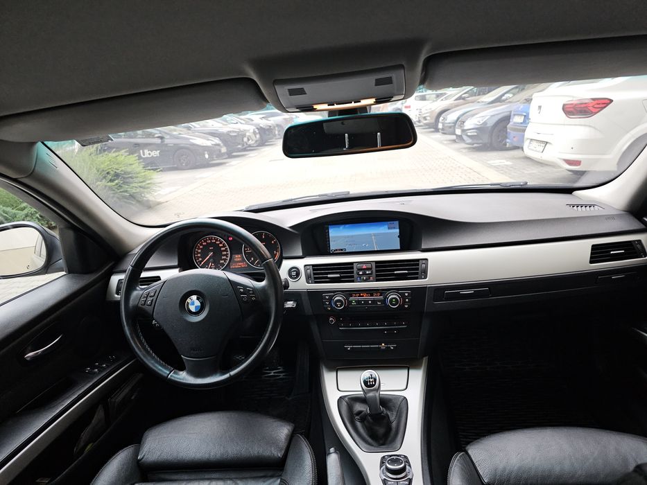 BMW 3 Series 2011 — imagine 3