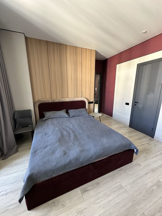Продам 4 комн в центре столицы