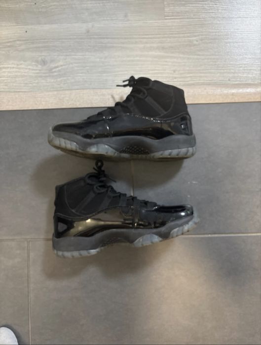 Air Jordan 11 Black Cat