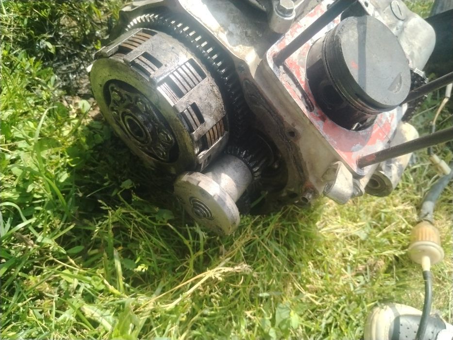 Vând ATV 250cc defect