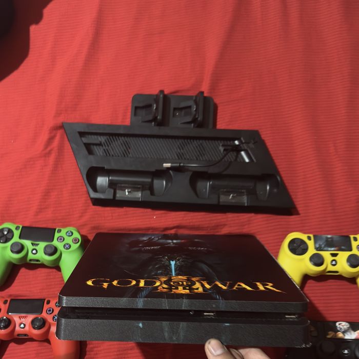 playstation 4 slim 1 T