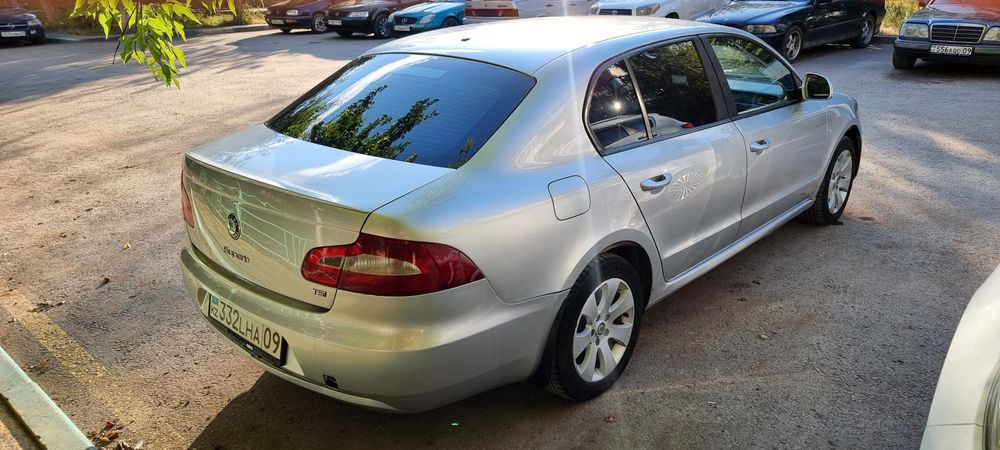 Skoda superb 2012 1.8 tsi