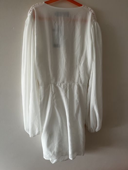 Бяла рокля ,,Misspap”