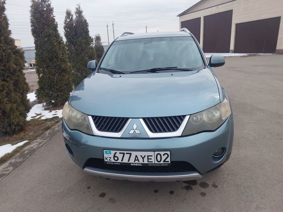 Продам Mitsubishi Outlander XL 2008г