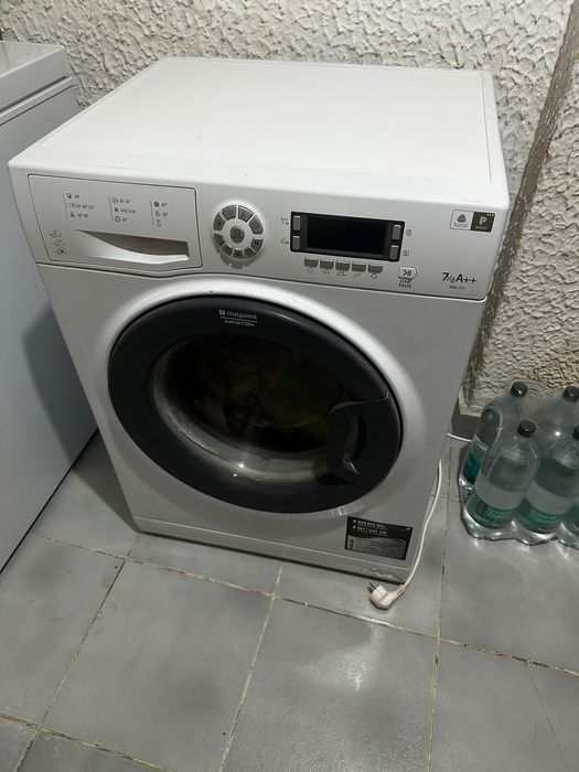 Vand masina de spalat pentru piese