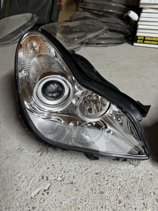 Faruri reconditionate complet