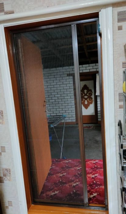 Москитные сетки плиссе на двери и окна