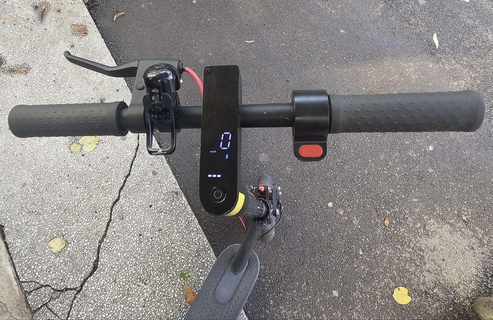 Xiaomi Pro 2 cu suspensii