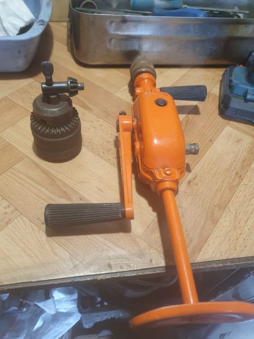 Продам электроинструменты