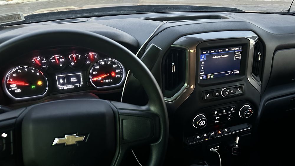 Продам Chevrolet Silverado