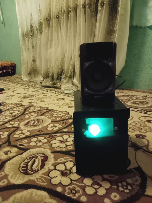 Mikrolab sotiladi ovozi tiniq ovozi baland