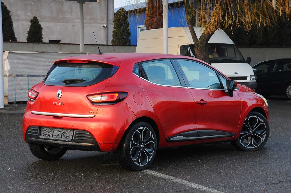 RENAULT Clio 4 2017 1.5dCi 90 CP E6 AC/Clima Navi Camera, Recent Adus