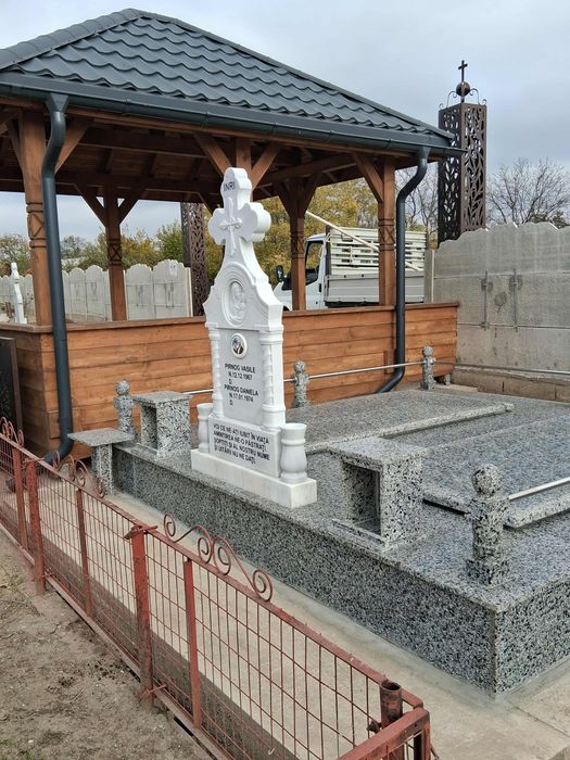 monumente funerare rezistente