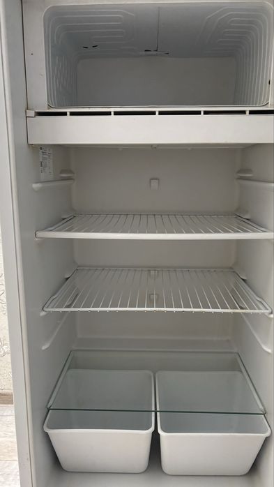 Холодильник Бирюса