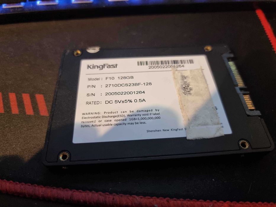 3 SSD-uri - 120 , 128 , 1000 gb