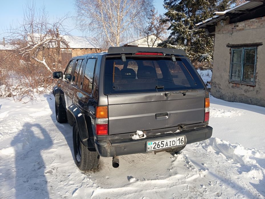 Ниссан Террано 1