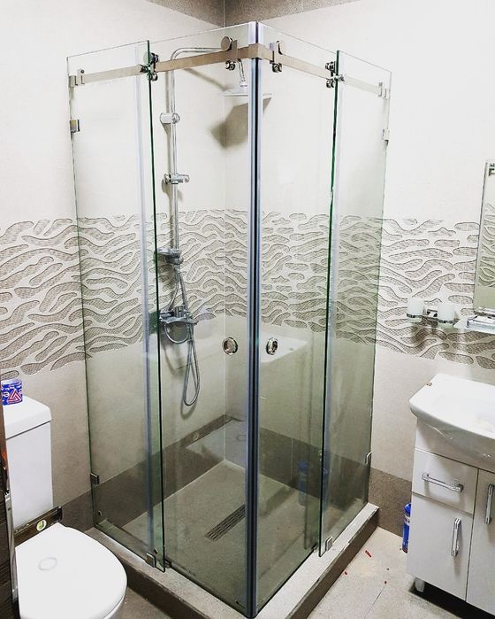 Душ кабины, высокое качество,зеркала,перегородки