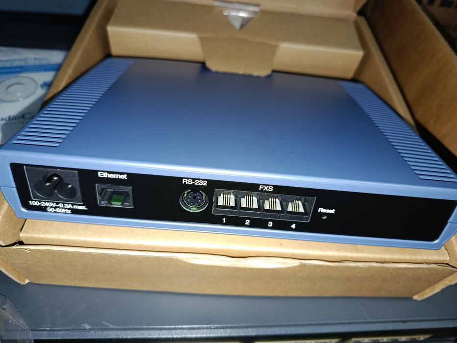 2x AudioCodes MP-114 - gateway VoIP - 4FXS (4 telefoane)